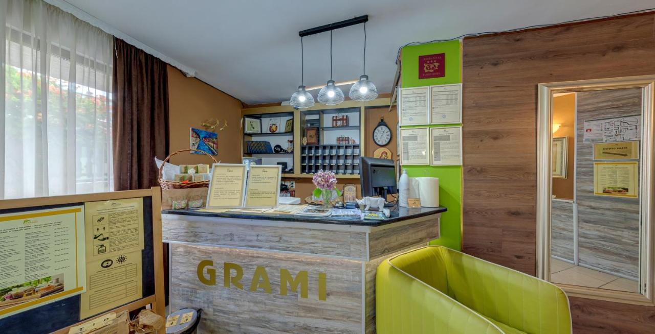 Grami Hotel Банско Экстерьер фото